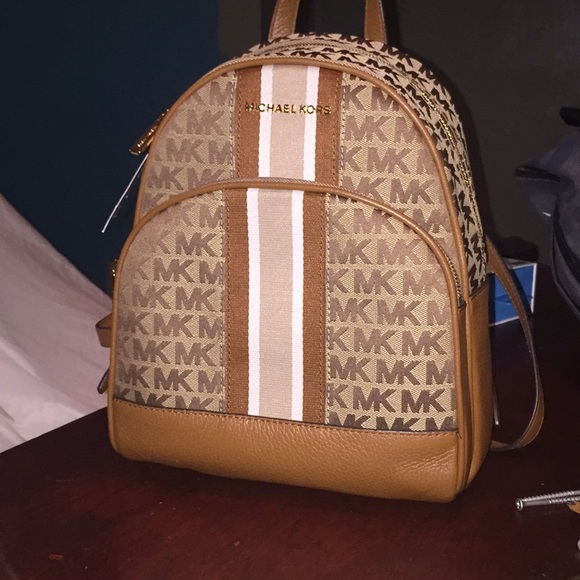 Backpack - Picture 1 of 3